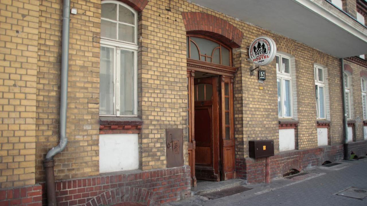 Pit Stop Hostel Posen Exterior foto